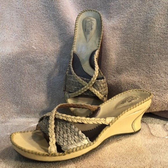 Sandals, wedges - Picture 1 of 2